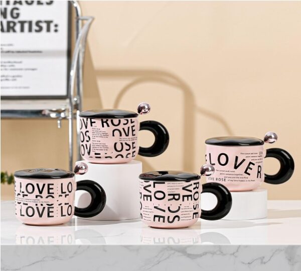 Tasse à Café Humoristique en Céramique – 14 oz / 400 ml – Marbrée Rose avec Couvercle - Image 4